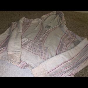 American Eagle Pull-Over